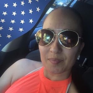 Meet your Posher, Annette